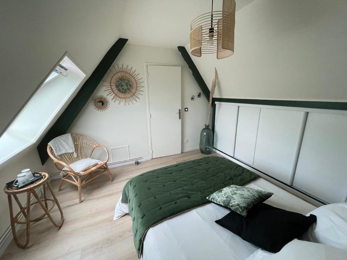 Bed and Breakfast Le Doux Refuge Esquay-sur-Seulles Экстерьер фото